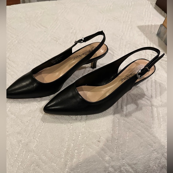 NWT Bella Vita Scarlett Black Leather sling back pumps women’s 8 extra wide - Picture 4 of 11